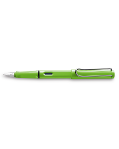 Lamy safari fountain pen green